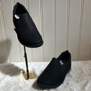Clark’s Cloud Stepper Women's Slip-On Comfort Sneakers - Black NIB